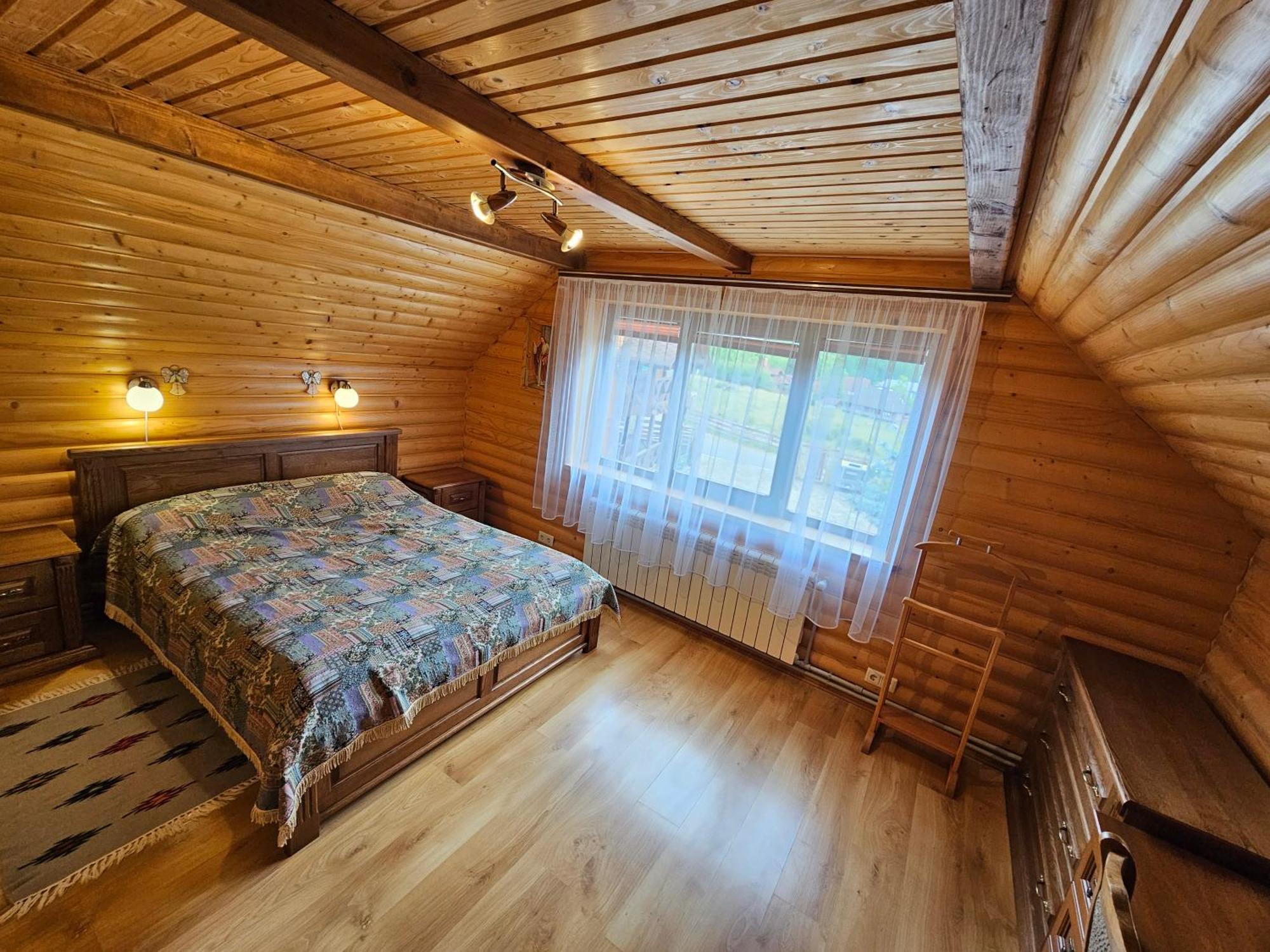 Guesthouse Kolo Druziv Tatariv Eksteriør billede