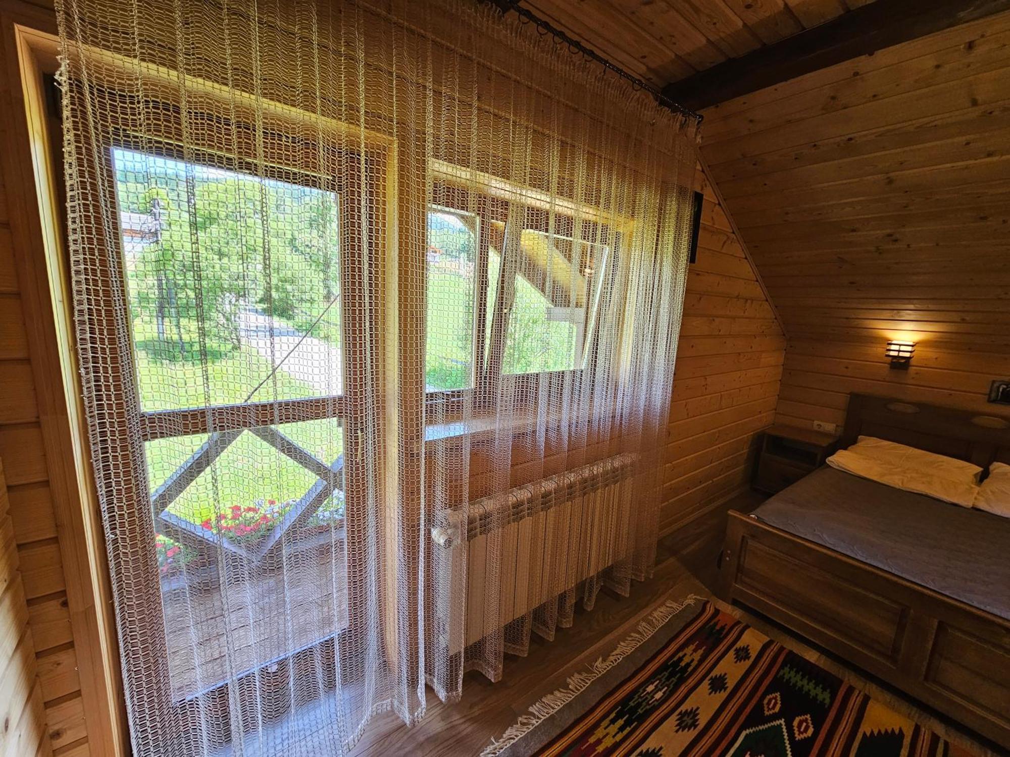 Guesthouse Kolo Druziv Tatariv Eksteriør billede