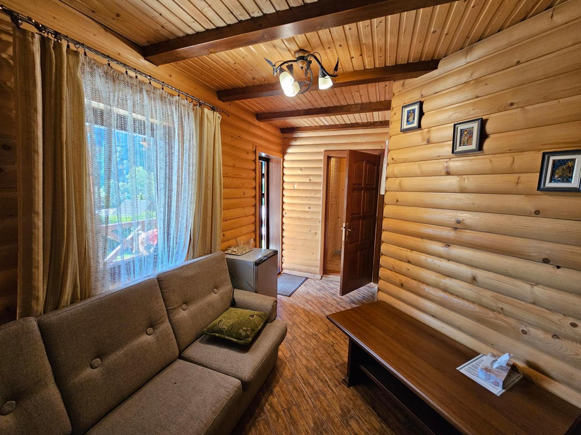 Guesthouse Kolo Druziv Tatariv Eksteriør billede