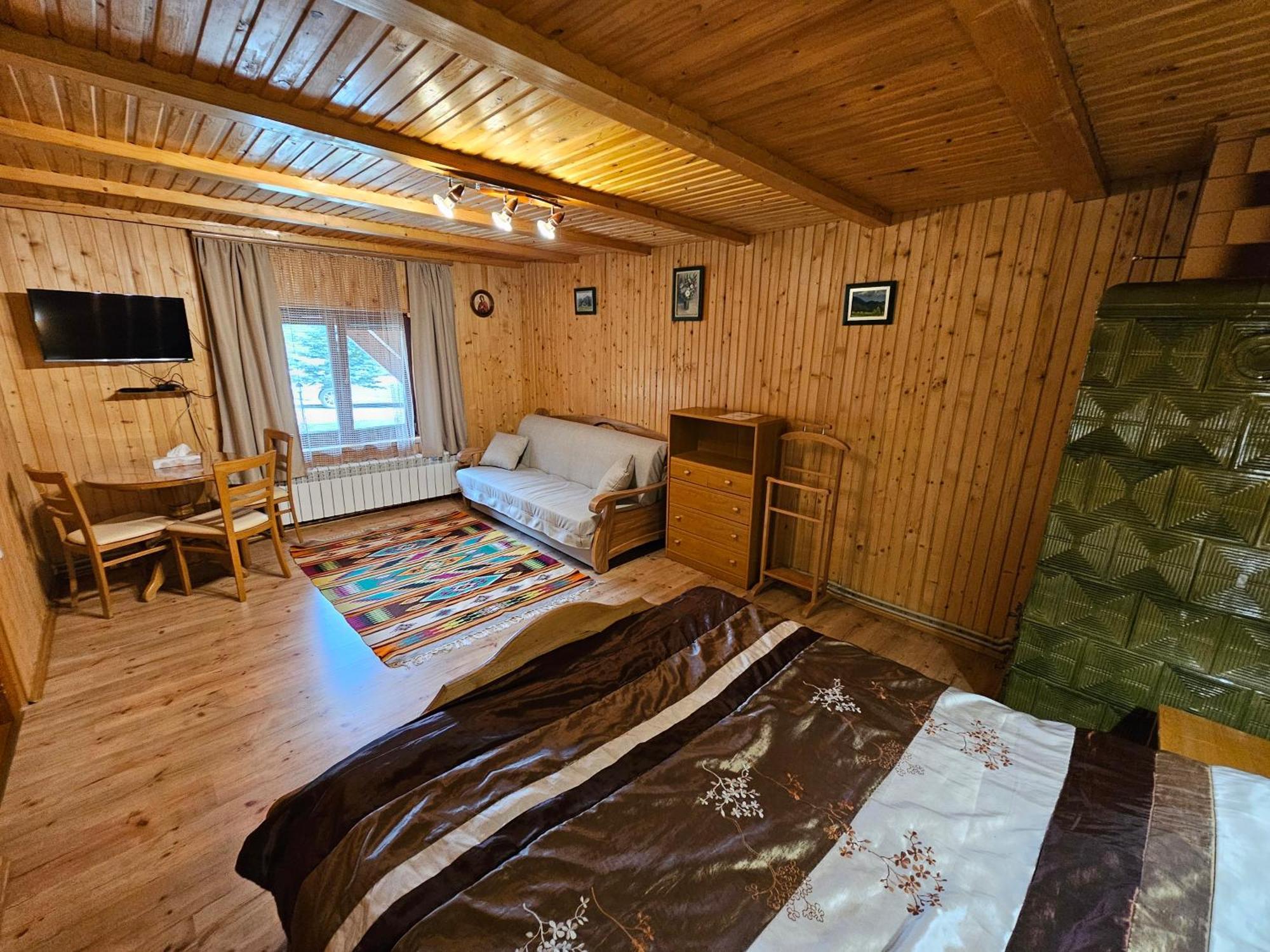 Guesthouse Kolo Druziv Tatariv Eksteriør billede